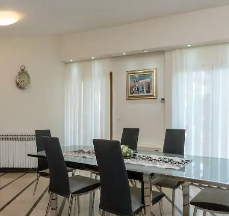 Villa Godi Star - Heated Pool, Sea View, 6 Bedrooms Villa *