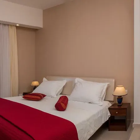Luxury Godi Star With Private Heated Pool, Staff - Concierge Service Sumartin