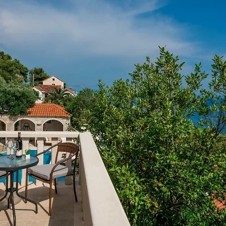Villa Luxury Godi Star With Private Heated Pool, Staff - Concierge Service